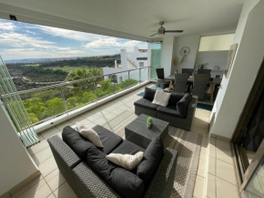 Superior apartment for golf, sea and nature lovers Casares